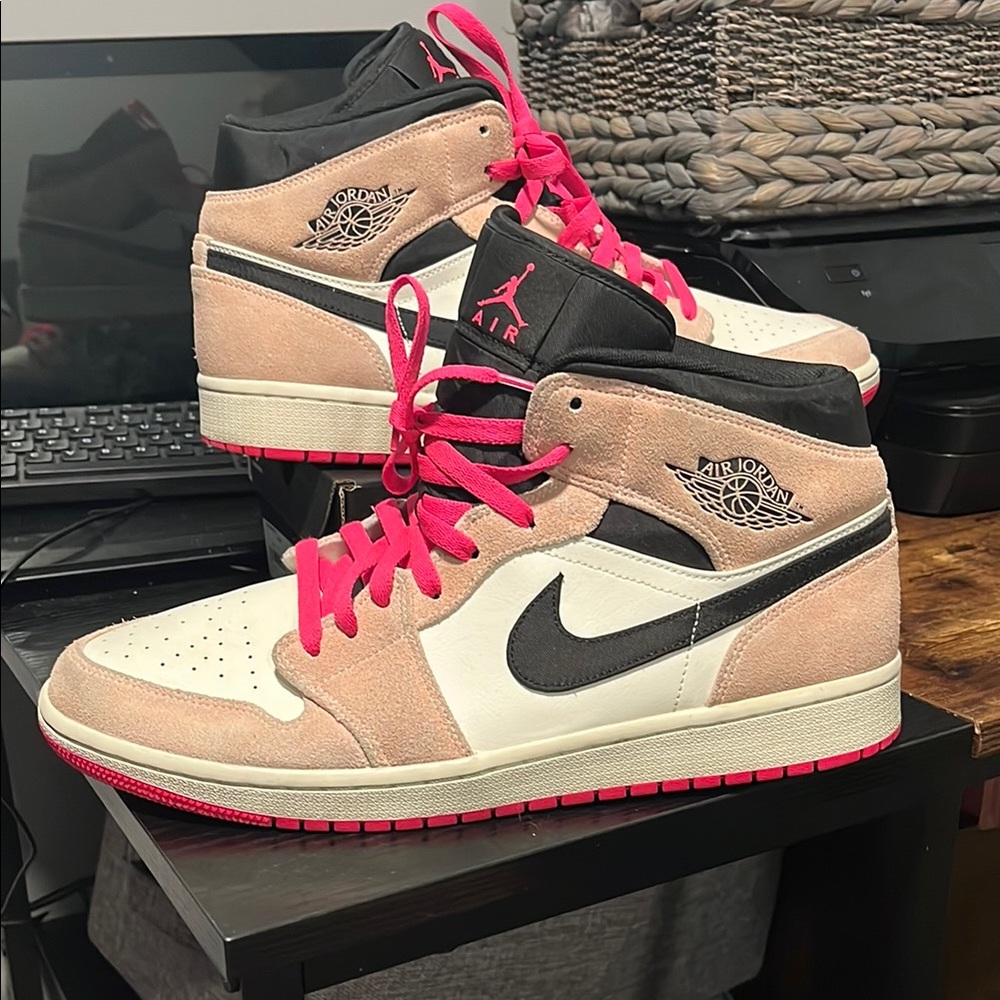 Nike Air Jordan 1 Mid Crimson Tint Pink Black 852542-801 Mens 12